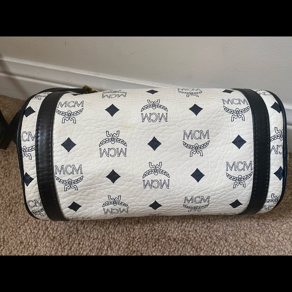 MCM Vintage Barrel Crossbody Bag - Picture 5 of 9